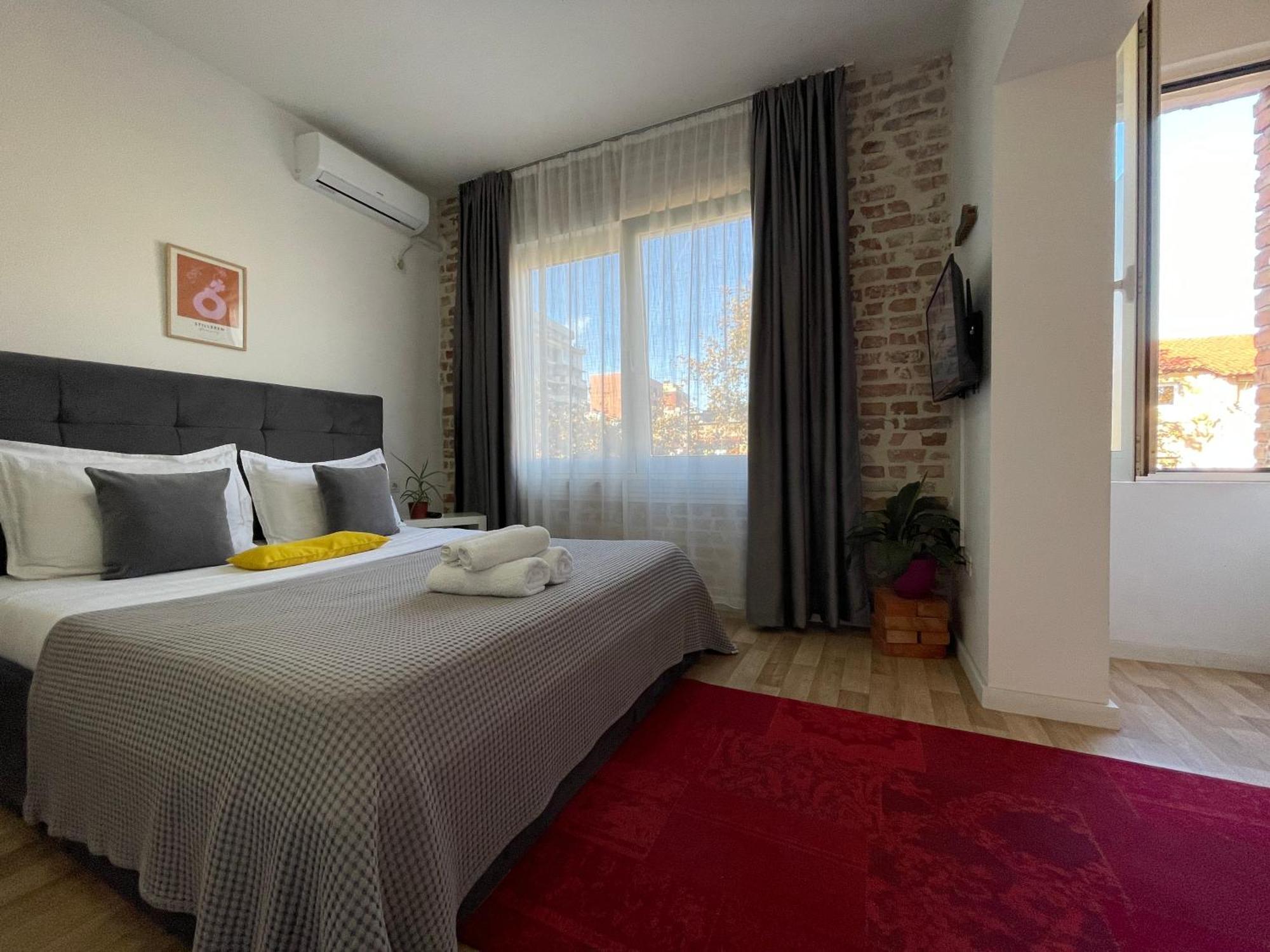 Bricks Studio Apartments Tirana Exteriér fotografie